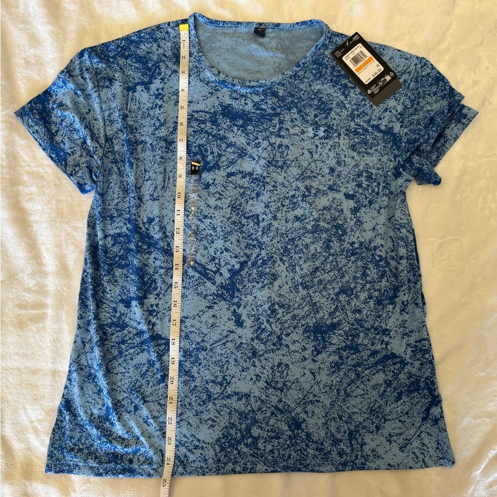 NWT Under Armour Women's Dri-Fit Loose Fit Shirt, Size Small $45 Retail